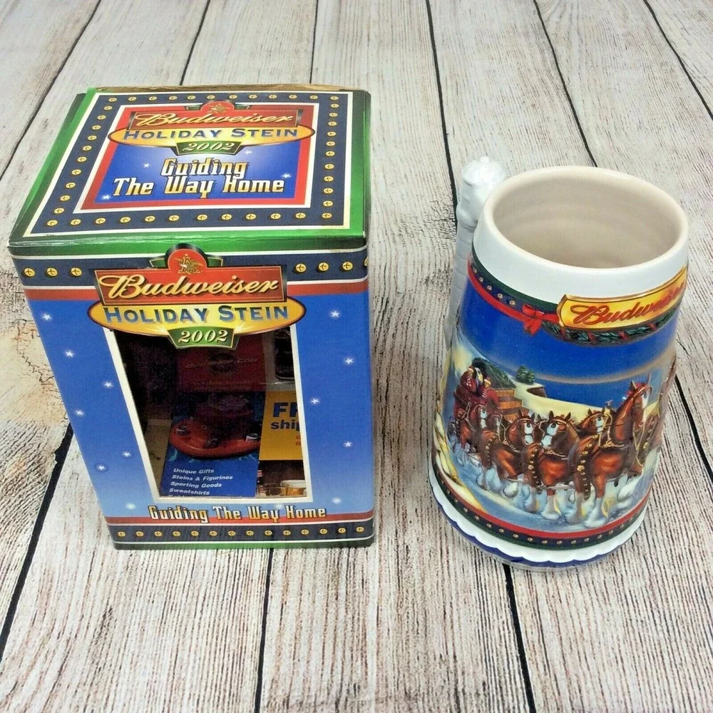 2002 Anheuser Busch AB Budweiser Holiday Christmas Beer Stein Clydesdales‎ NIB
